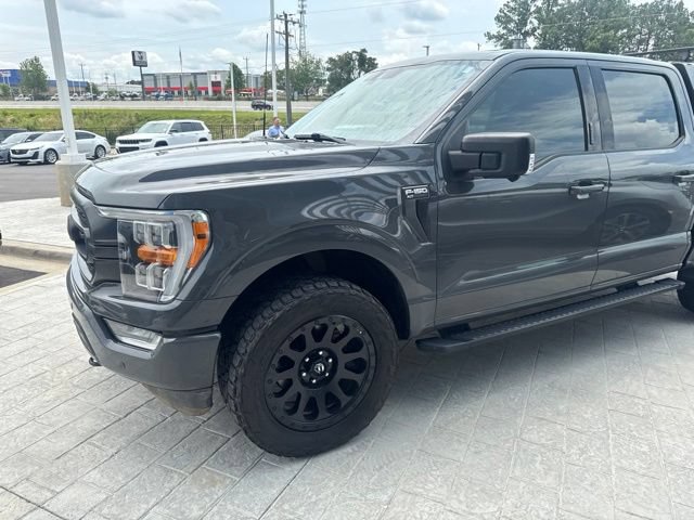 Used 2021 Ford F150 XLT w/ Equipment Group 302A High AWD/4WD image 7