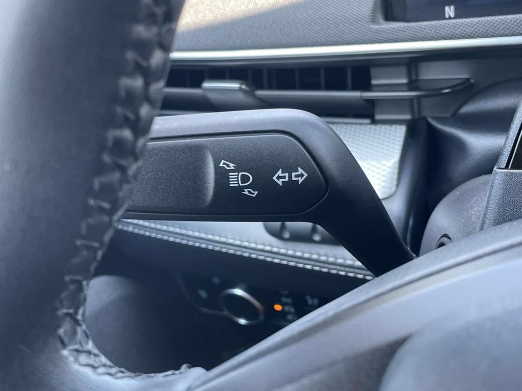 Used 2023 Ford Mustang Mach-E Select RWD image 34