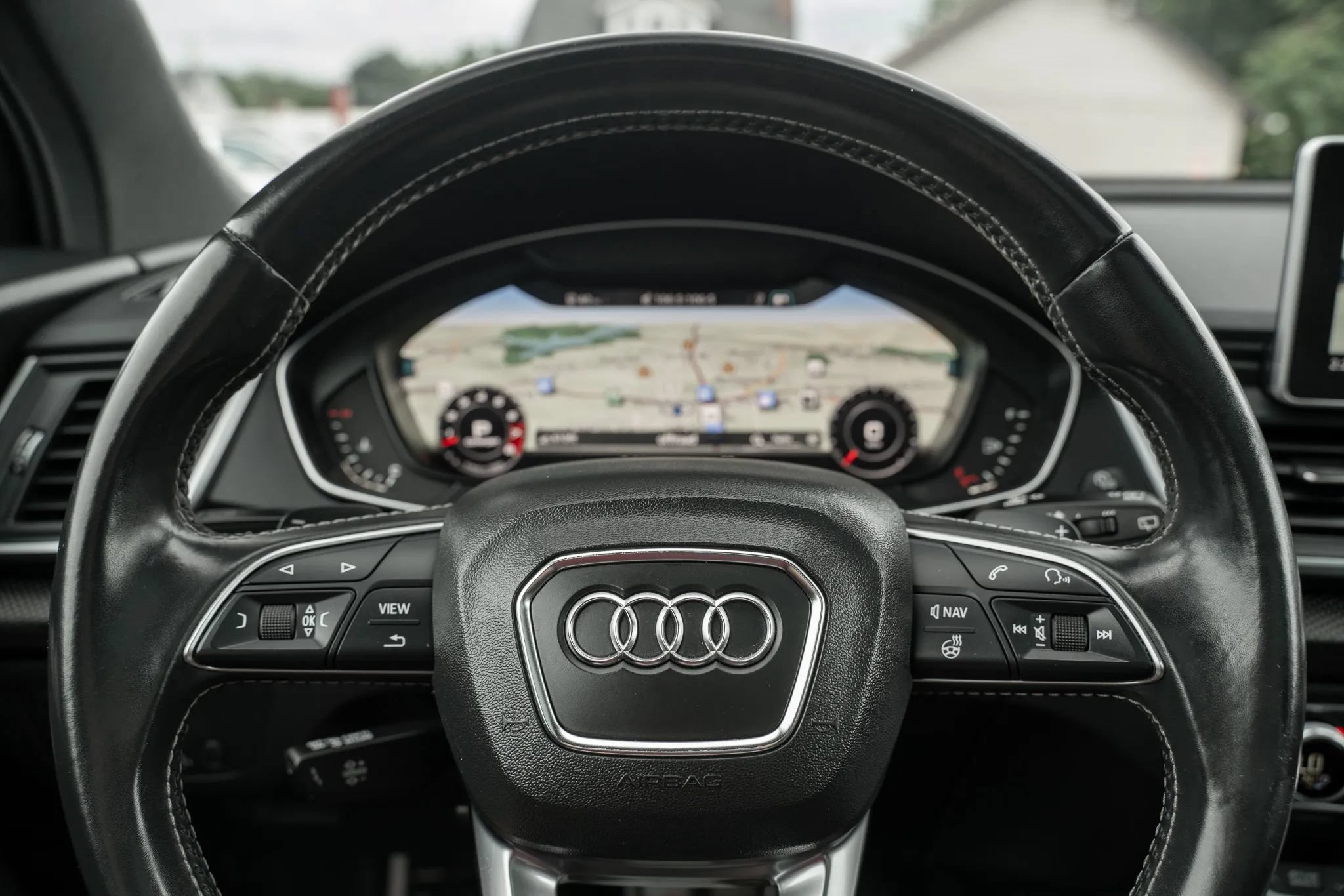 Used 2019 Audi SQ5 Premium Plus w/ Premium Plus Package AWD/4WD image 22