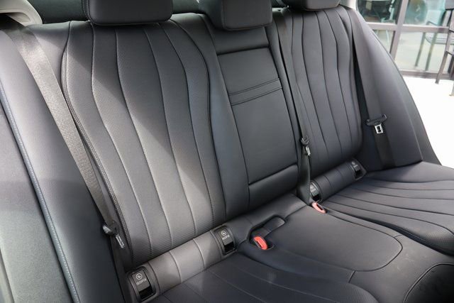 Used 2025 Mercedes-Benz E 350 4MATIC Sedan image 14