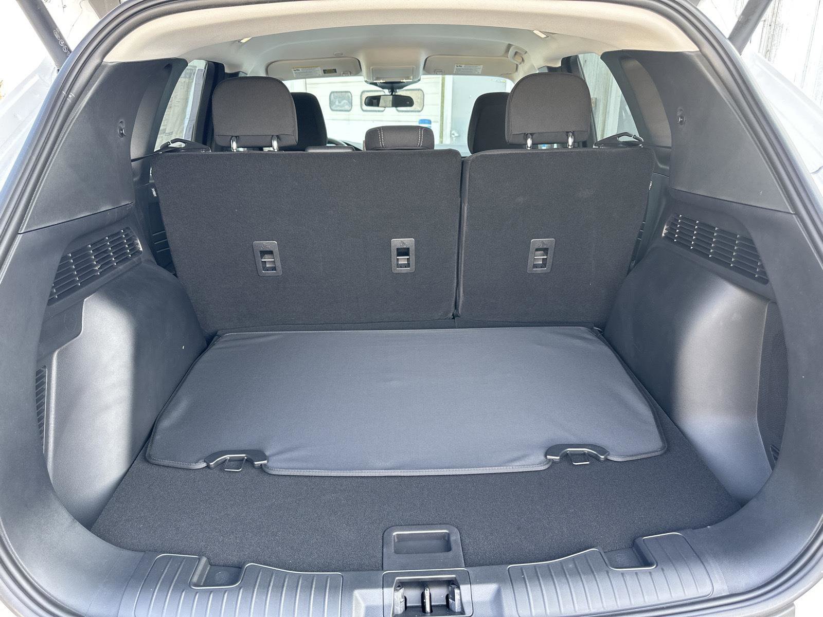 New 2025 Ford Escape SE image 10