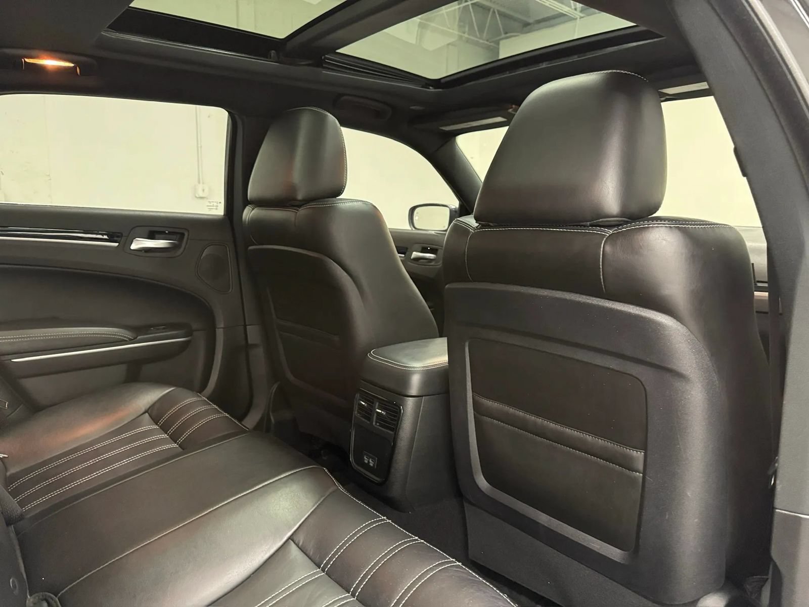 Used 2022 Chrysler 300 S RWD image 16