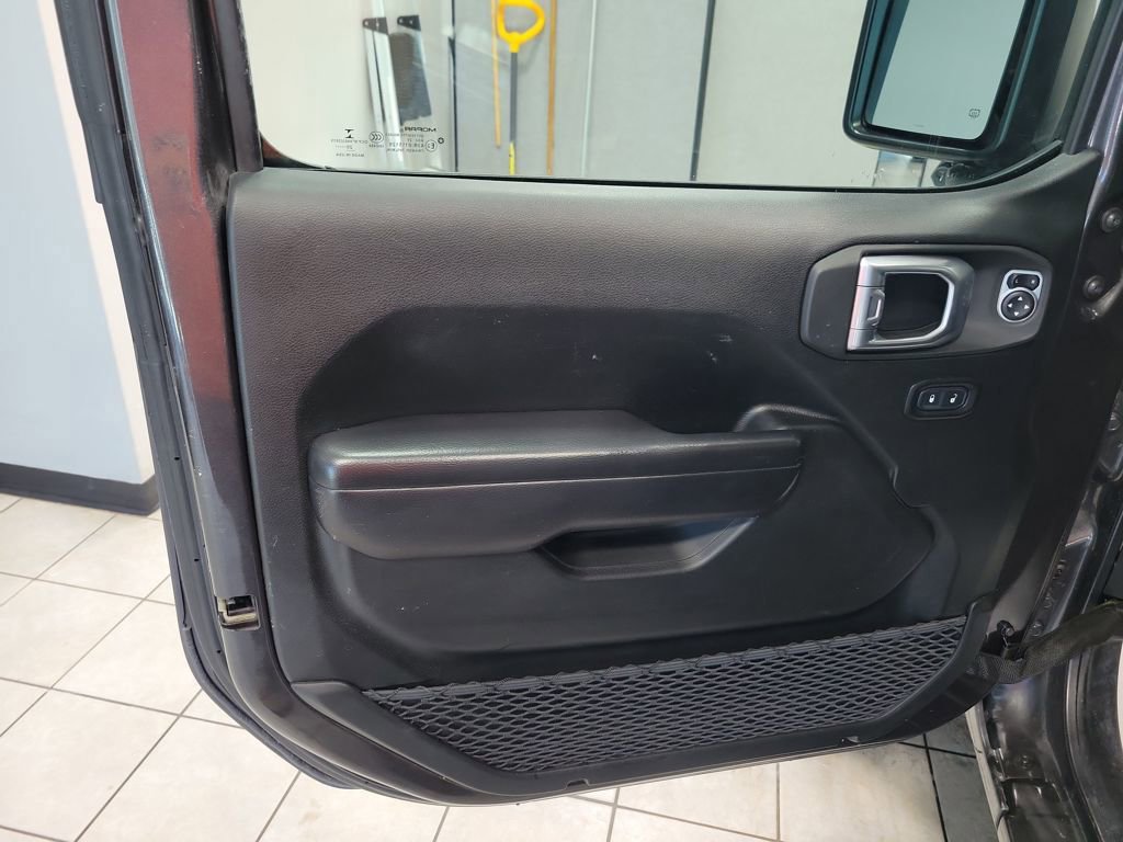 Used 2021 Jeep Wrangler Unlimited Sport image 33