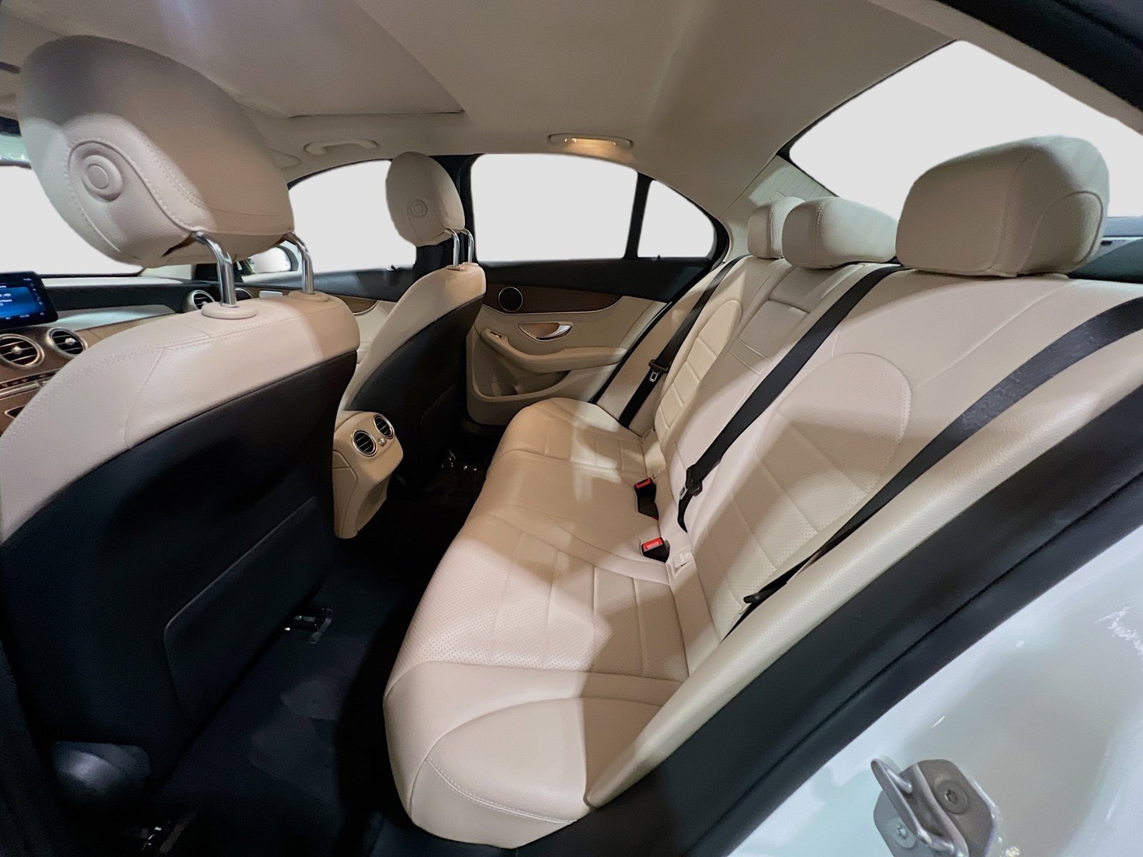 Used 2021 Mercedes-Benz C 300 Sedan image 17