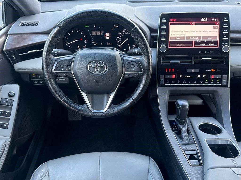 Used 2020 Toyota Avalon XLE image 17