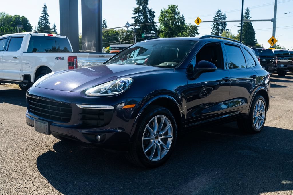 Used 2017 Porsche Cayenne AWD/4WD image 3