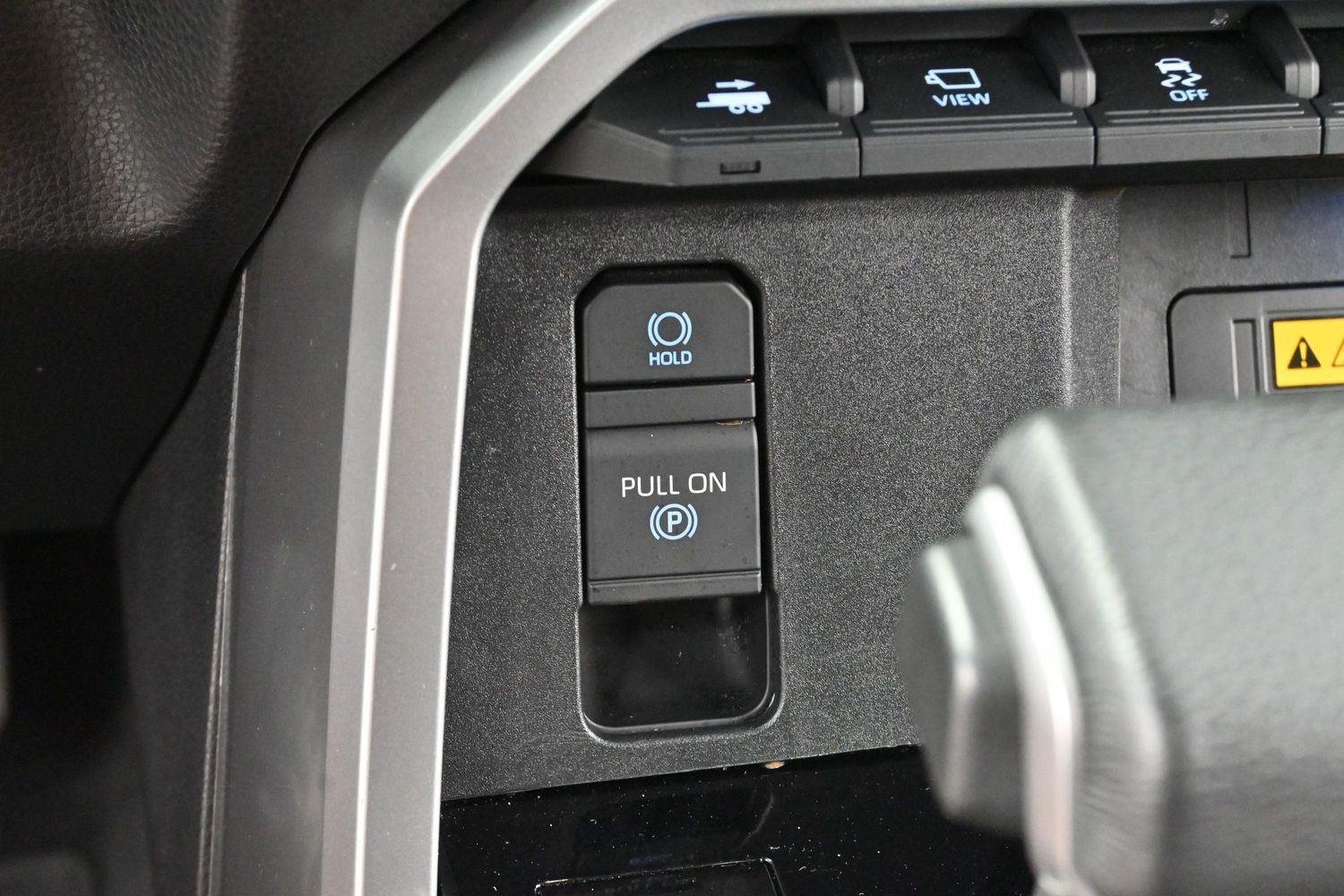 Used 2024 Toyota Tundra Platinum AWD/4WD image 25