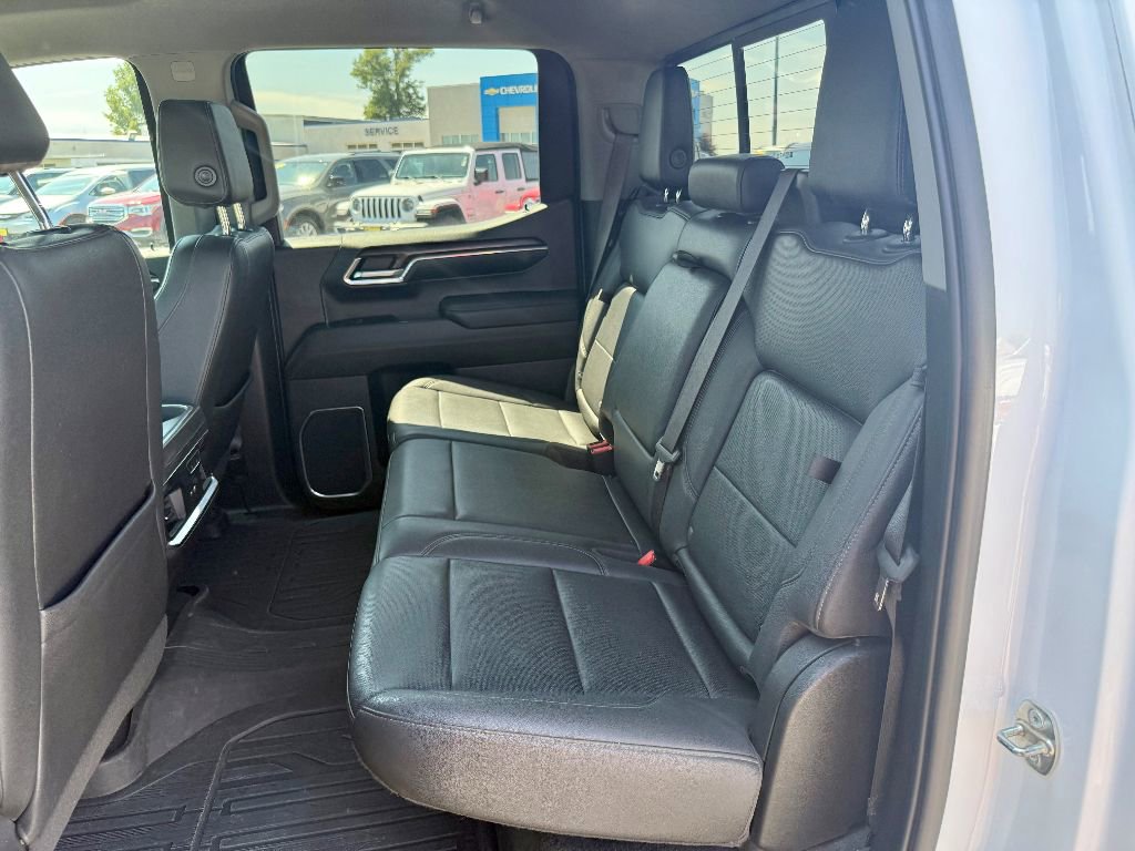 Used 2023 GMC Sierra 1500 SLT w/ SLT Premium Plus Package AWD/4WD image 24