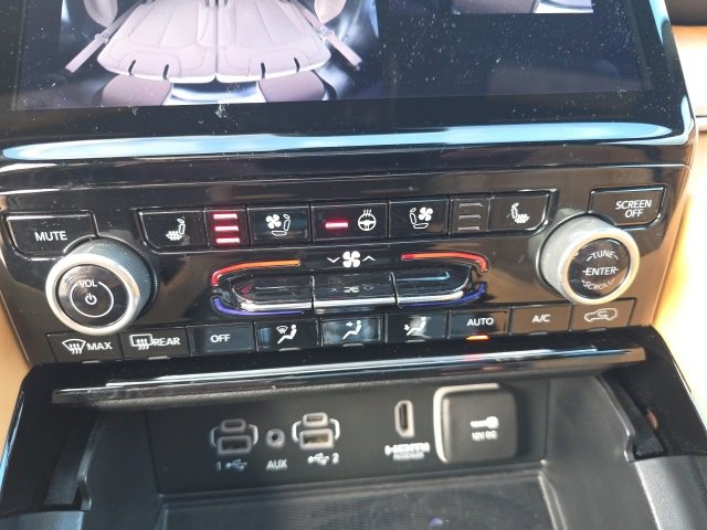 Used 2024 Jeep Grand Cherokee L Summit image 33