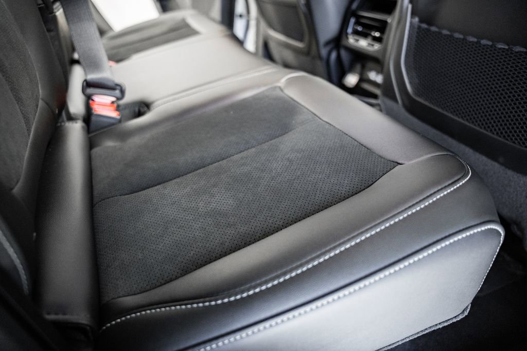 New 2025 Jeep Grand Cherokee Altitude image 29