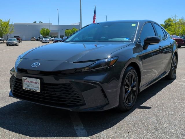 Used 2026 Toyota Camry LE FWD image 8