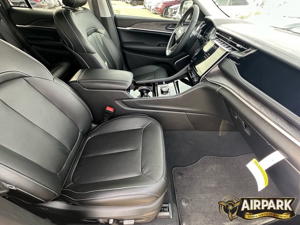 New 2023 Jeep Grand Cherokee 4WD 4xe image 12