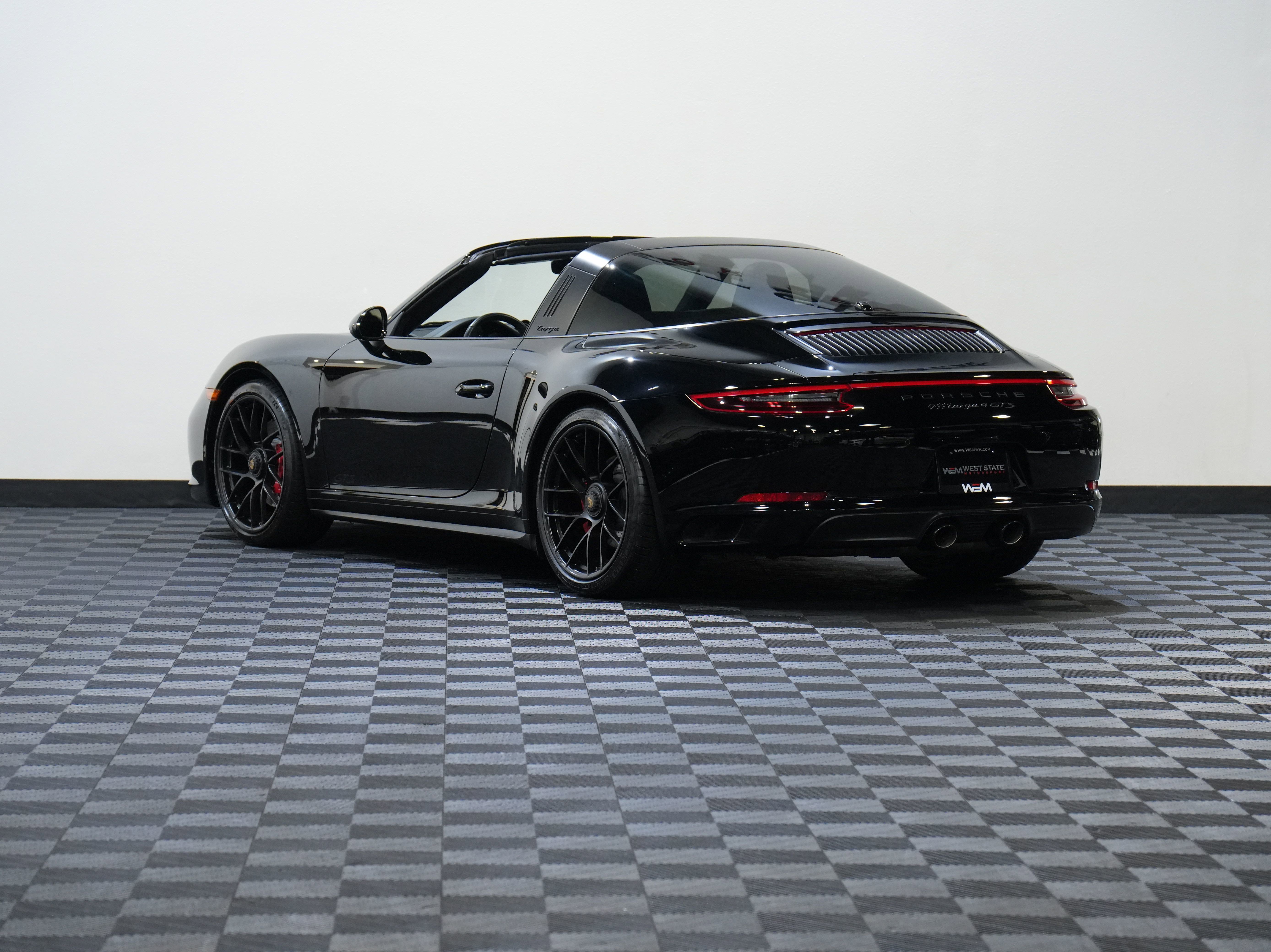 Used 2017 Porsche 911 Targa 4 GTS AWD/4WD image 8
