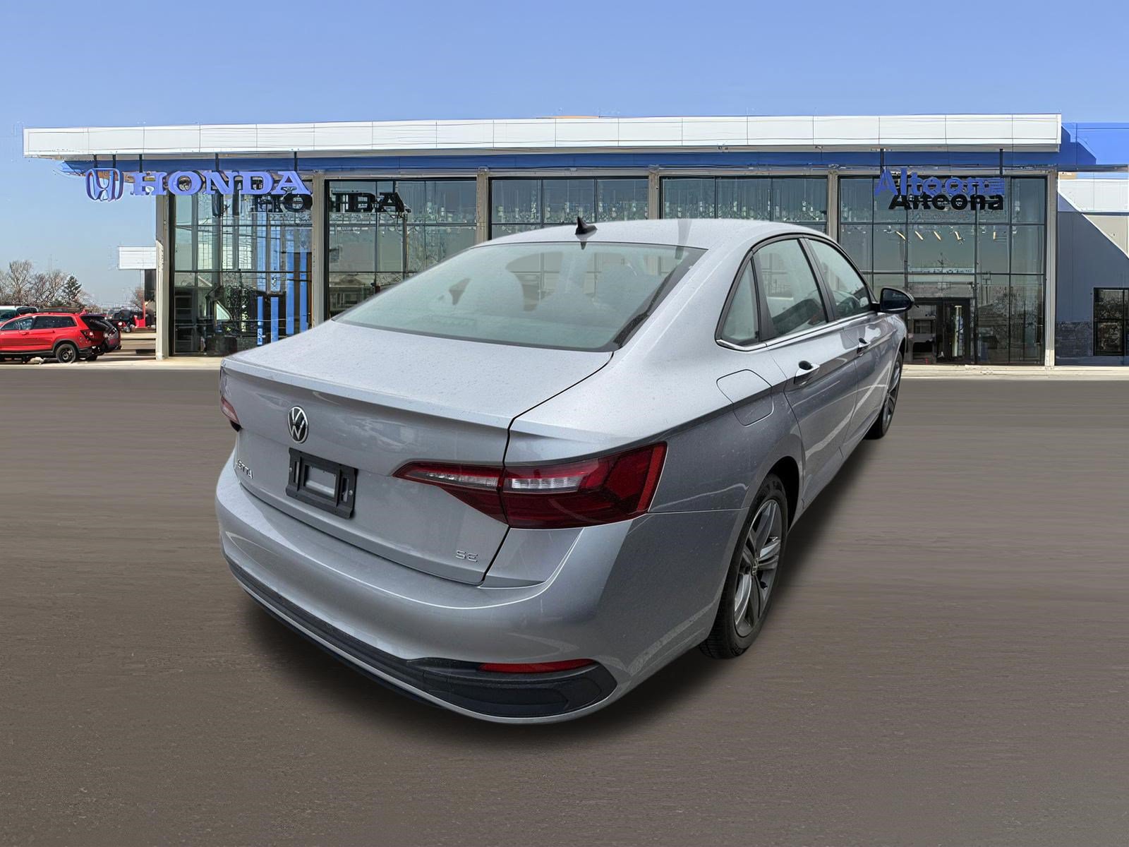 Used 2024 Volkswagen Jetta SE FWD image 5