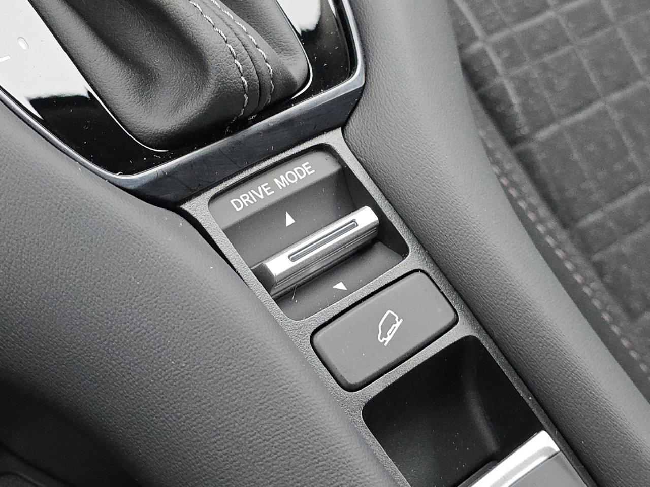 New 2026 Honda HR-V LX image 30