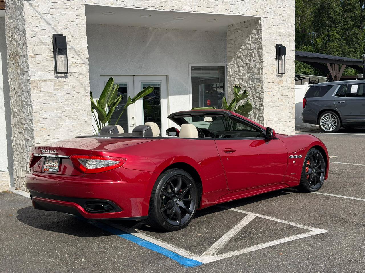 Used 2012 Maserati GranTurismo Sport RWD image 17