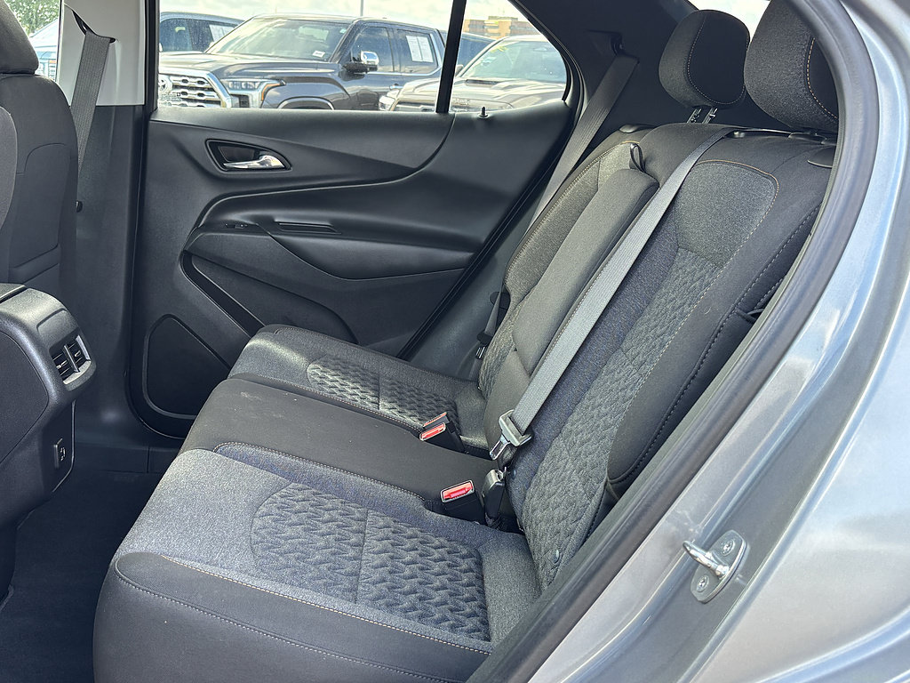 Used 2023 Chevrolet Equinox LT FWD image 16