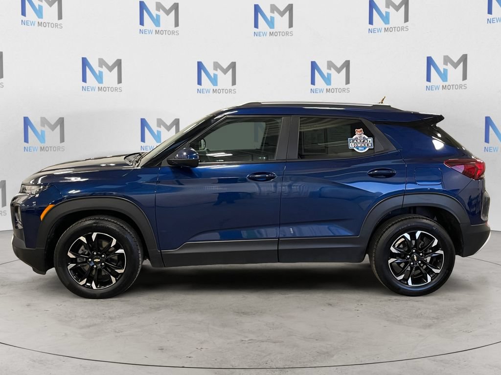 Used 2023 Chevrolet TrailBlazer LT FWD image 2