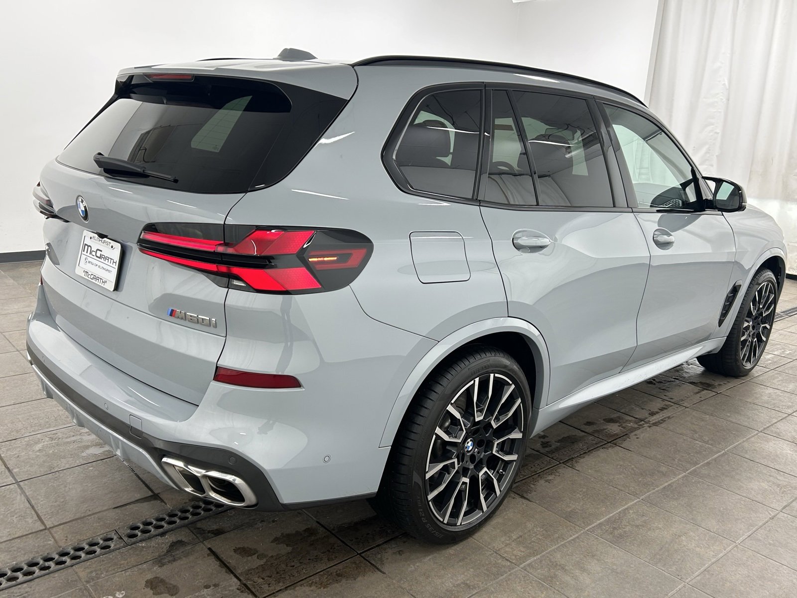 Used 2025 BMW X5 M60i image 6