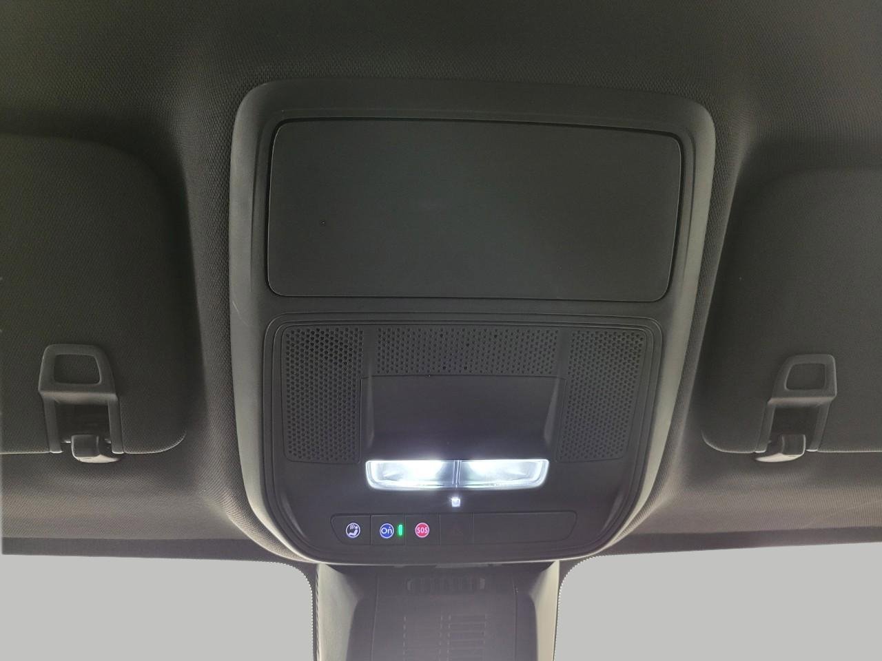 Used 2025 Chevrolet Equinox LT AWD/4WD image 18