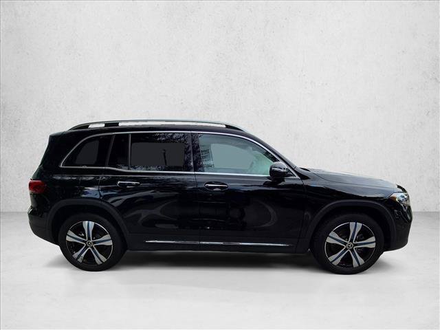 Used 2023 Mercedes-Benz EQB 300 4MATIC w/ Pinnacle Package image 4