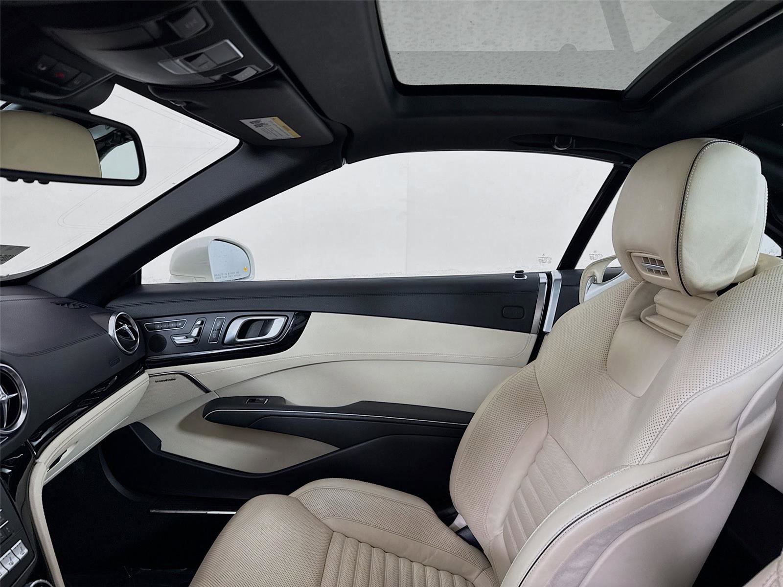 Used 2018 Mercedes-Benz SL 550 image 20