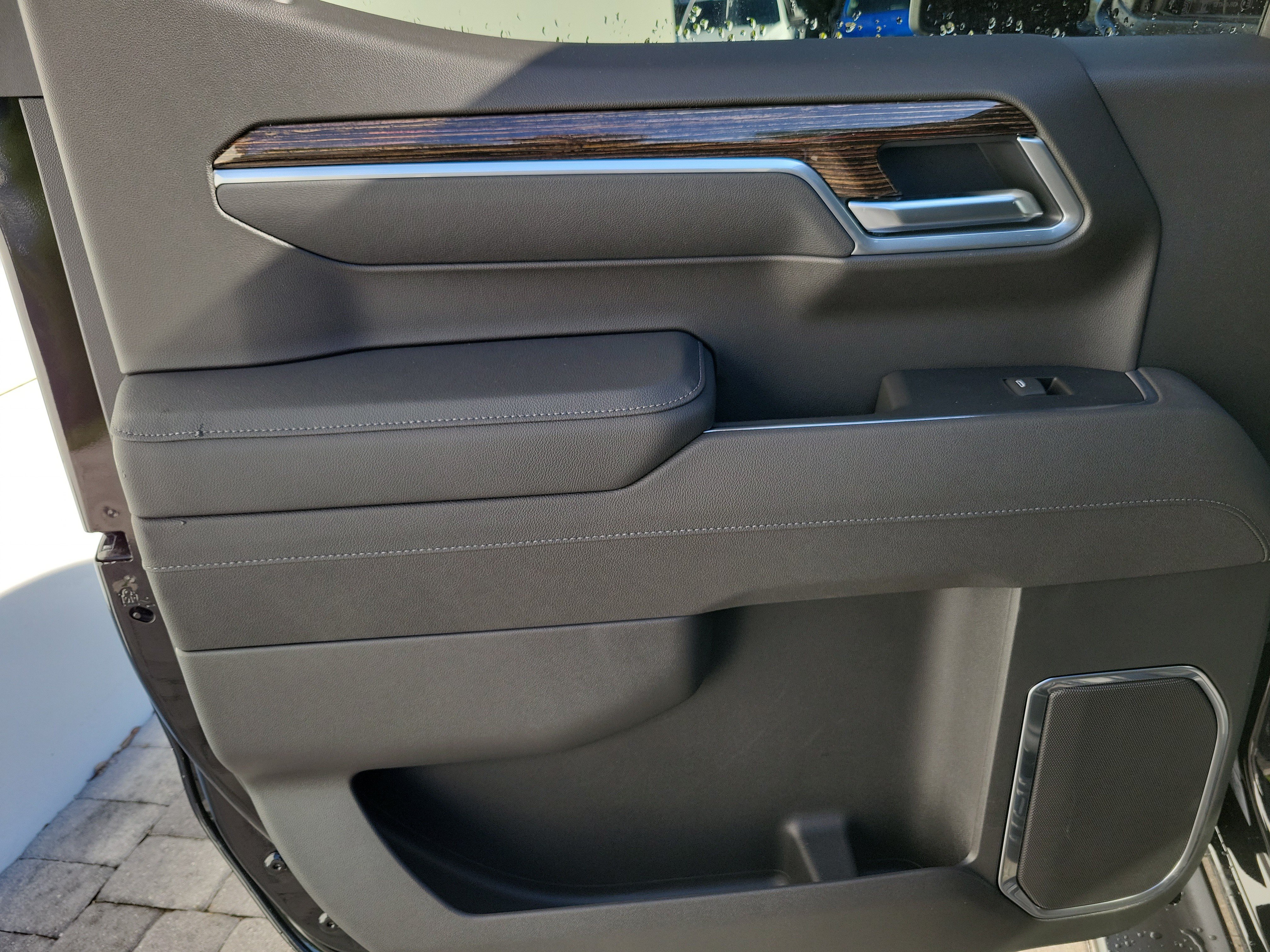 New 2026 GMC Sierra 1500 Elevation w/ Elevation Premium Package AWD/4WD image 12