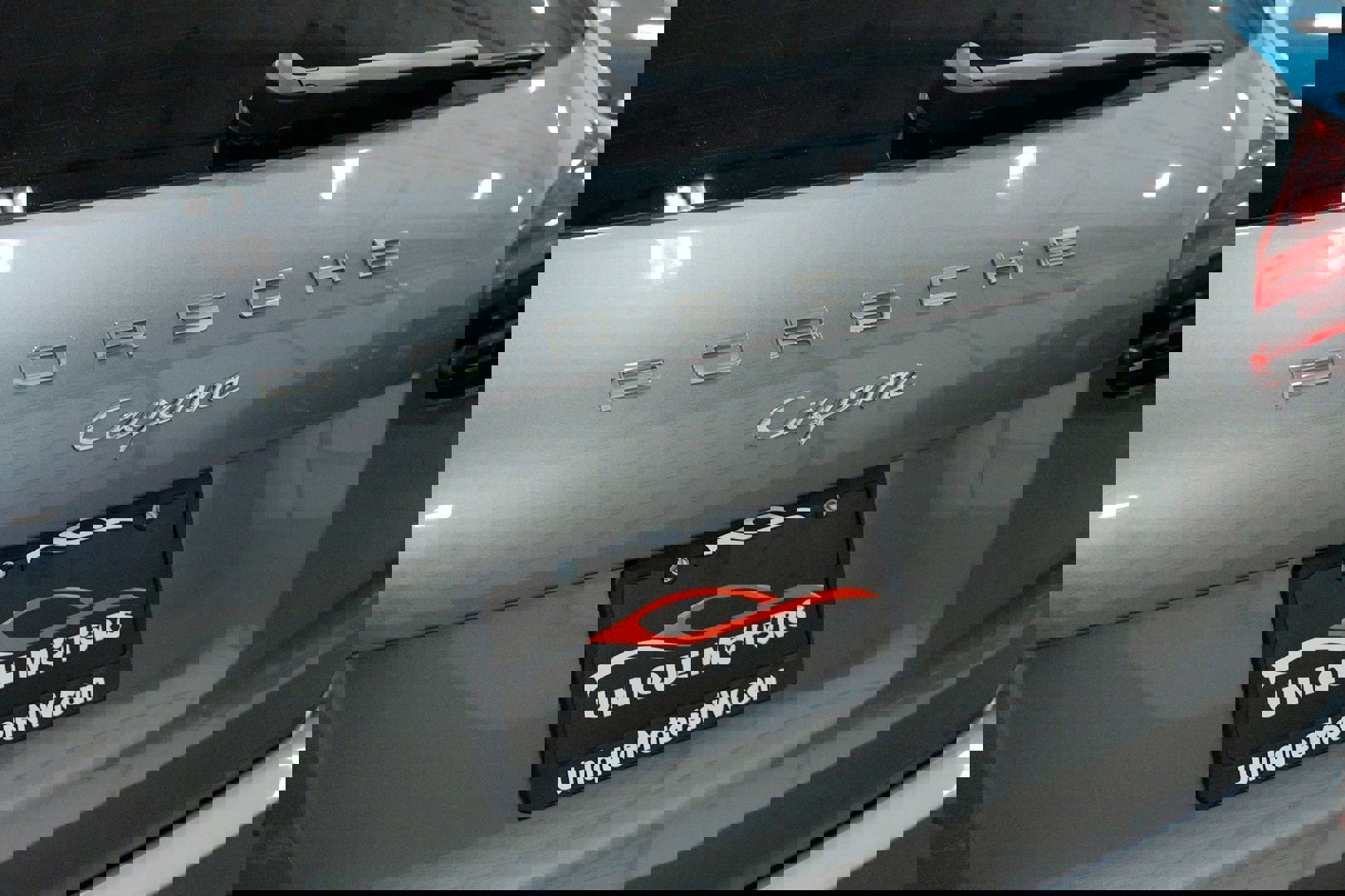 Used 2016 Porsche Cayenne image 9