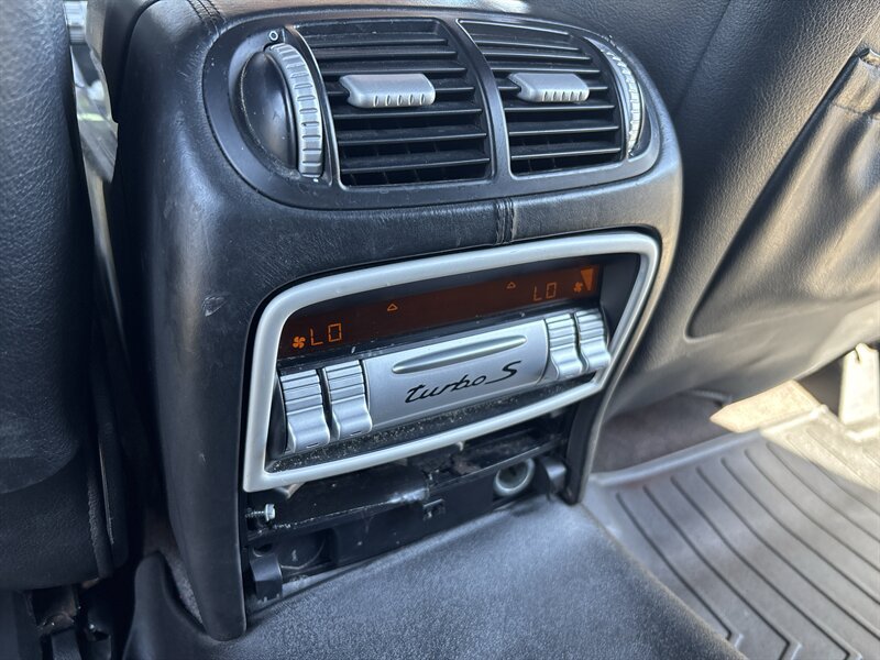Used 2006 Porsche Cayenne Turbo S AWD/4WD image 28
