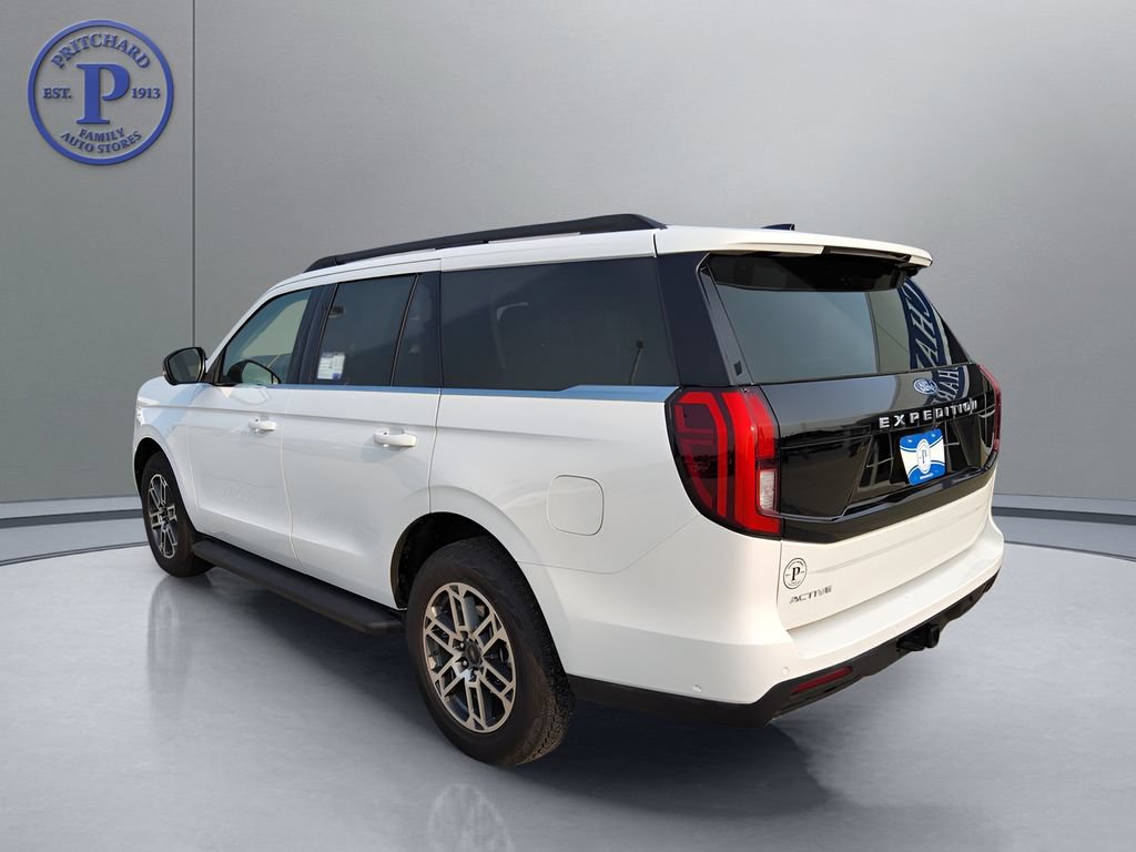 Used 2025 Ford Expedition Active AWD/4WD image 5