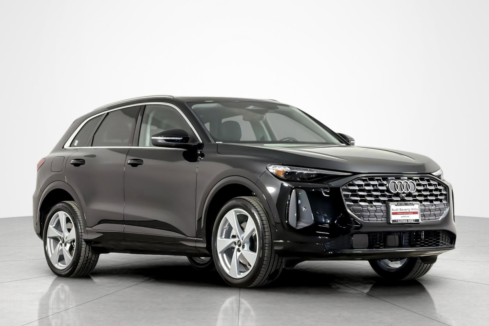 Used 2025 Audi Q5 Premium Plus w/ Premium Plus AWD/4WD image 7