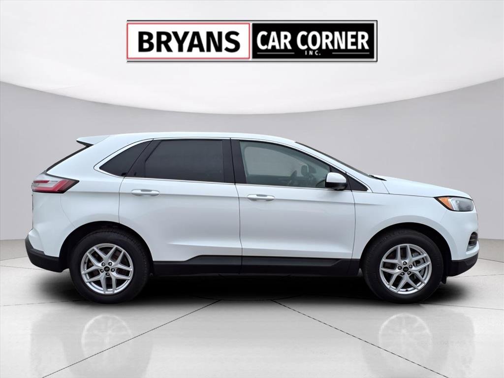 Used 2024 Ford Edge SEL image 2