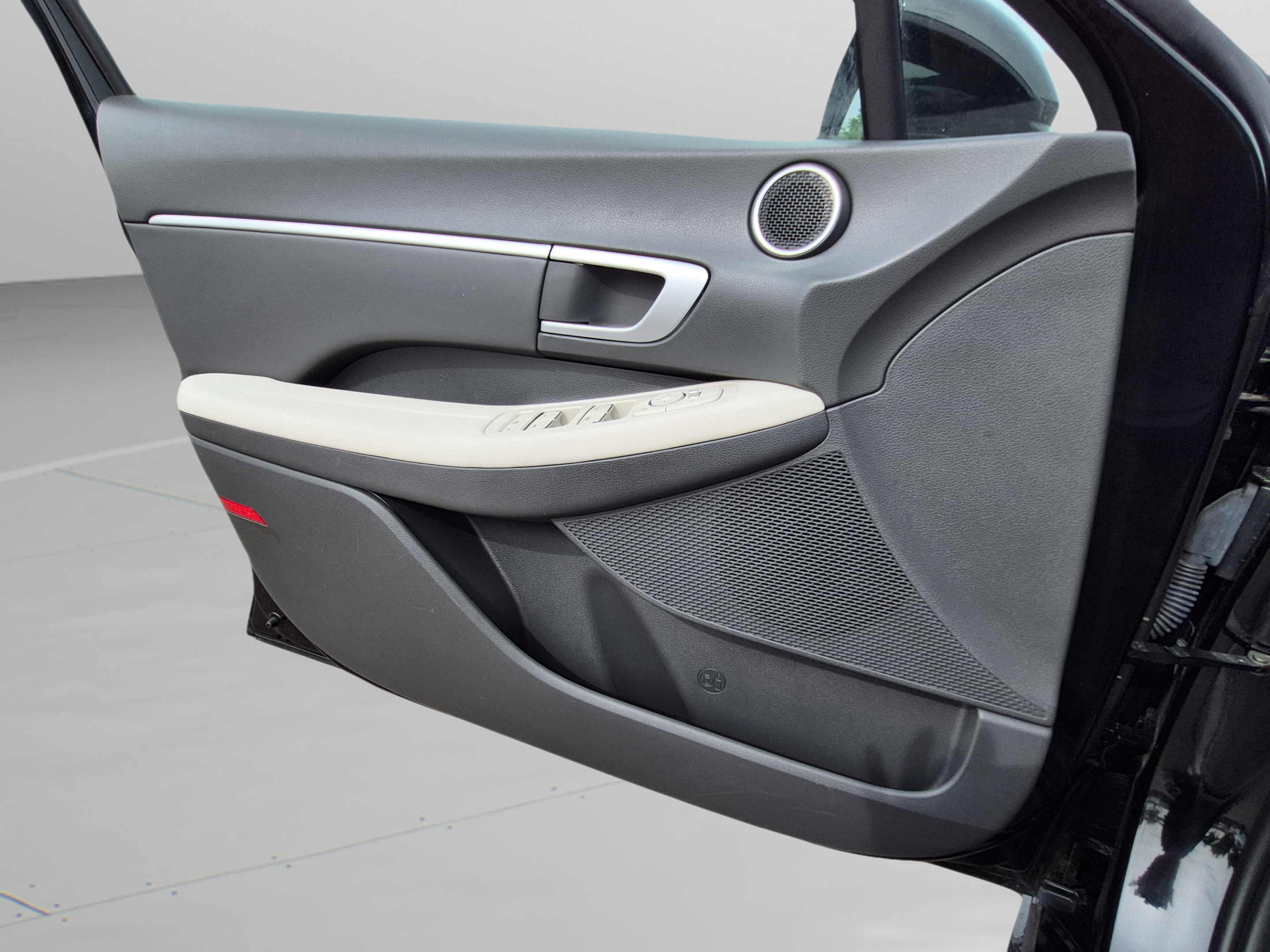Certified 2025 Hyundai Sonata SEL FWD image 21