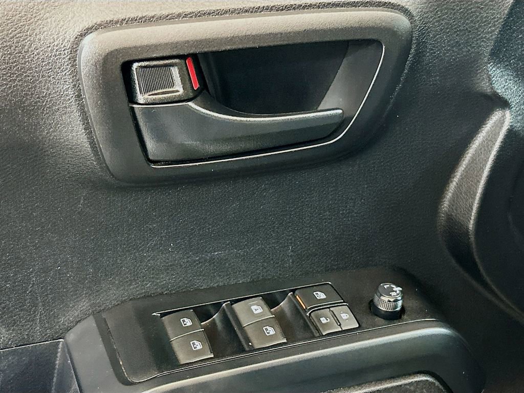 Used 2023 Toyota Tacoma SR image 15