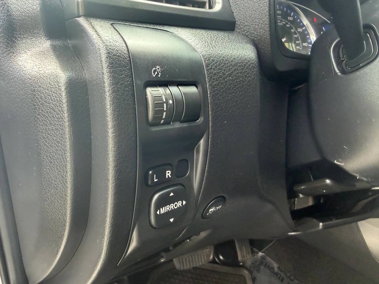 Used 2012 Subaru Forester 2.5X Premium AWD/4WD image 11