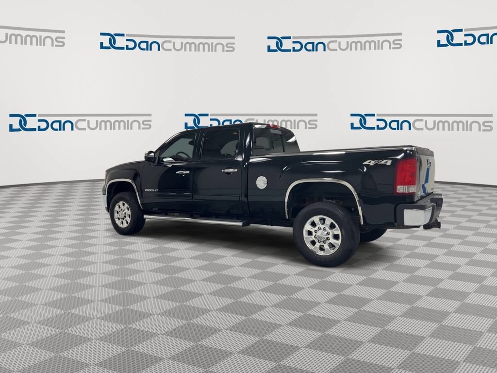 Used 2011 GMC Sierra 2500 SLT w/ Entertainment Package AWD/4WD image 6