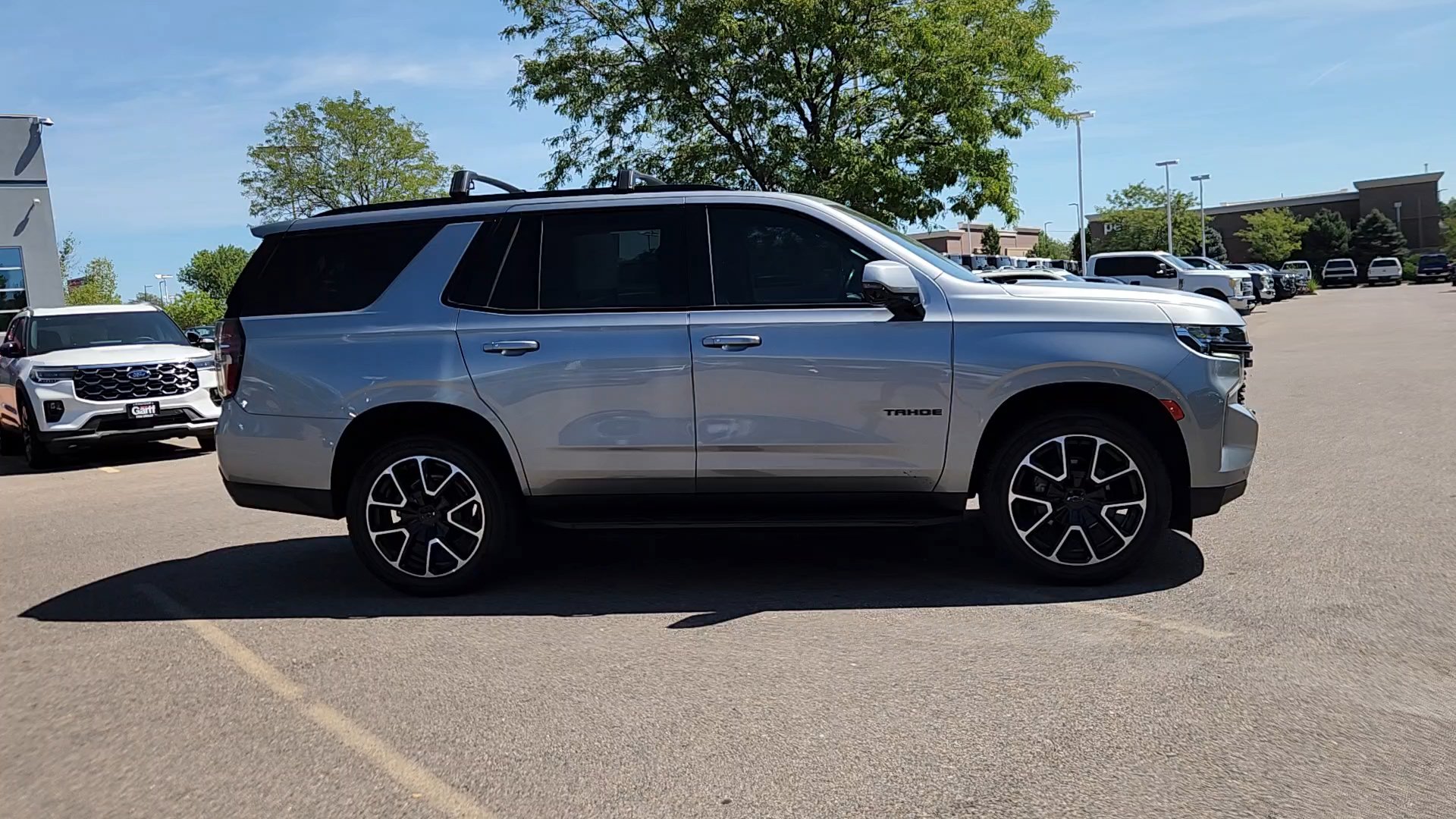 Used 2024 Chevrolet Tahoe RST w/ Luxury Package AWD/4WD image 9