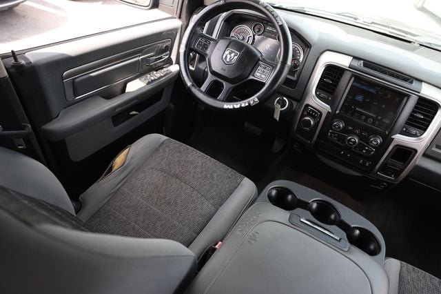 Used 2017 RAM 1500 SLT RWD image 23