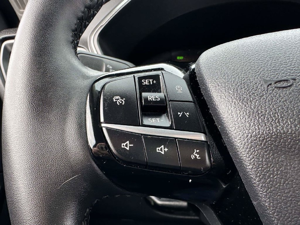 Certified 2023 Ford Escape SE FWD image 14