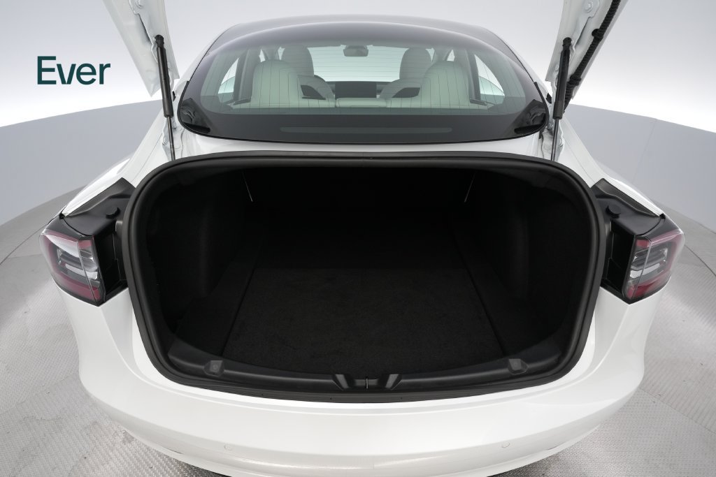 Used 2020 Tesla Model 3 Standard Range Plus RWD image 8