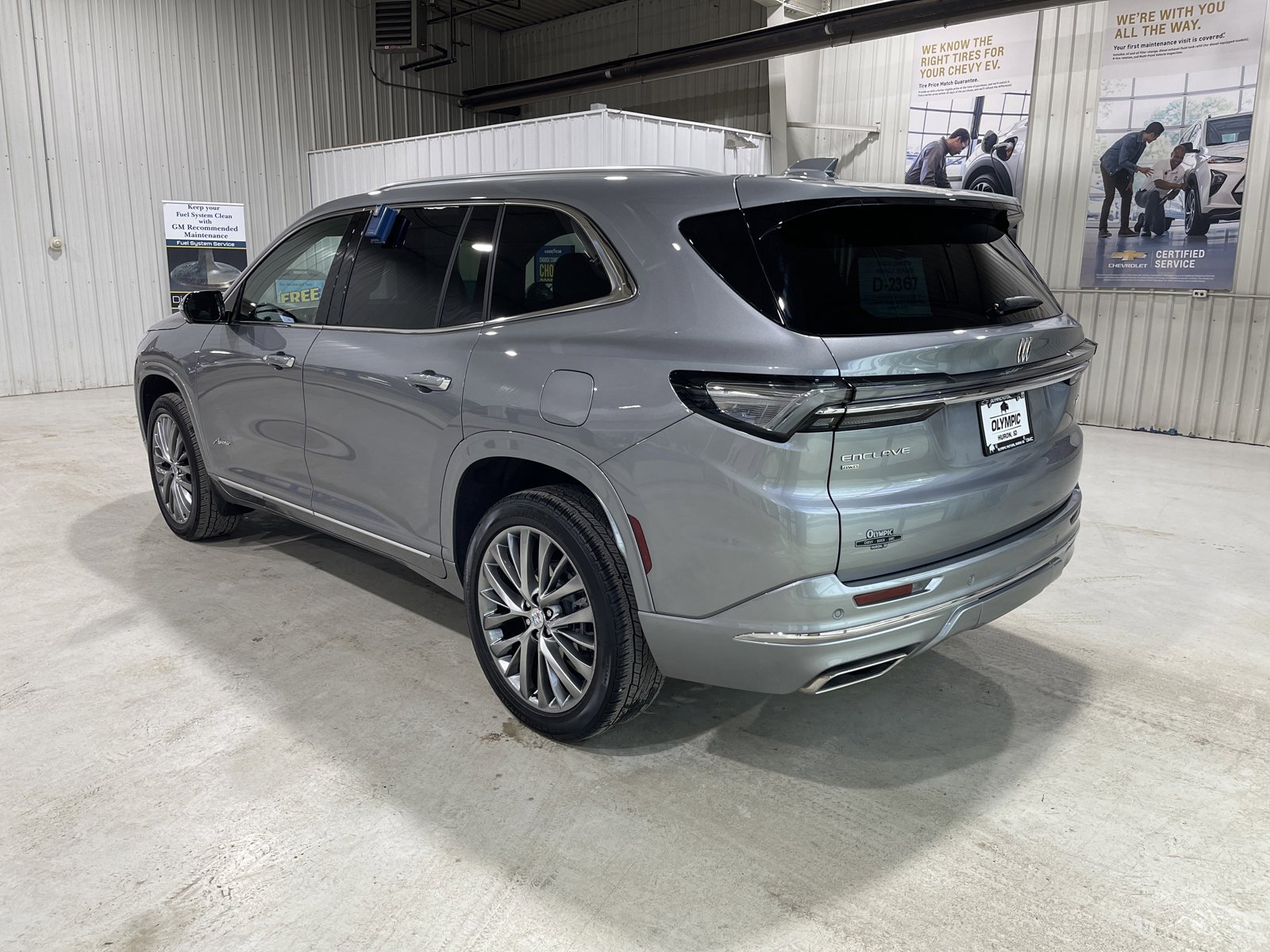 Used 2025 Buick Enclave Avenir w/ Trailering Package, 5000 lbs. AWD/4WD image 6