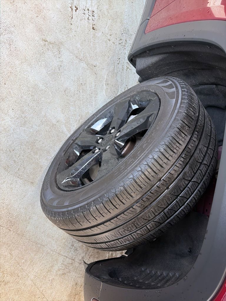 Used 2023 Jeep Grand Cherokee Limited w/ Luxury Tech Group II image 26