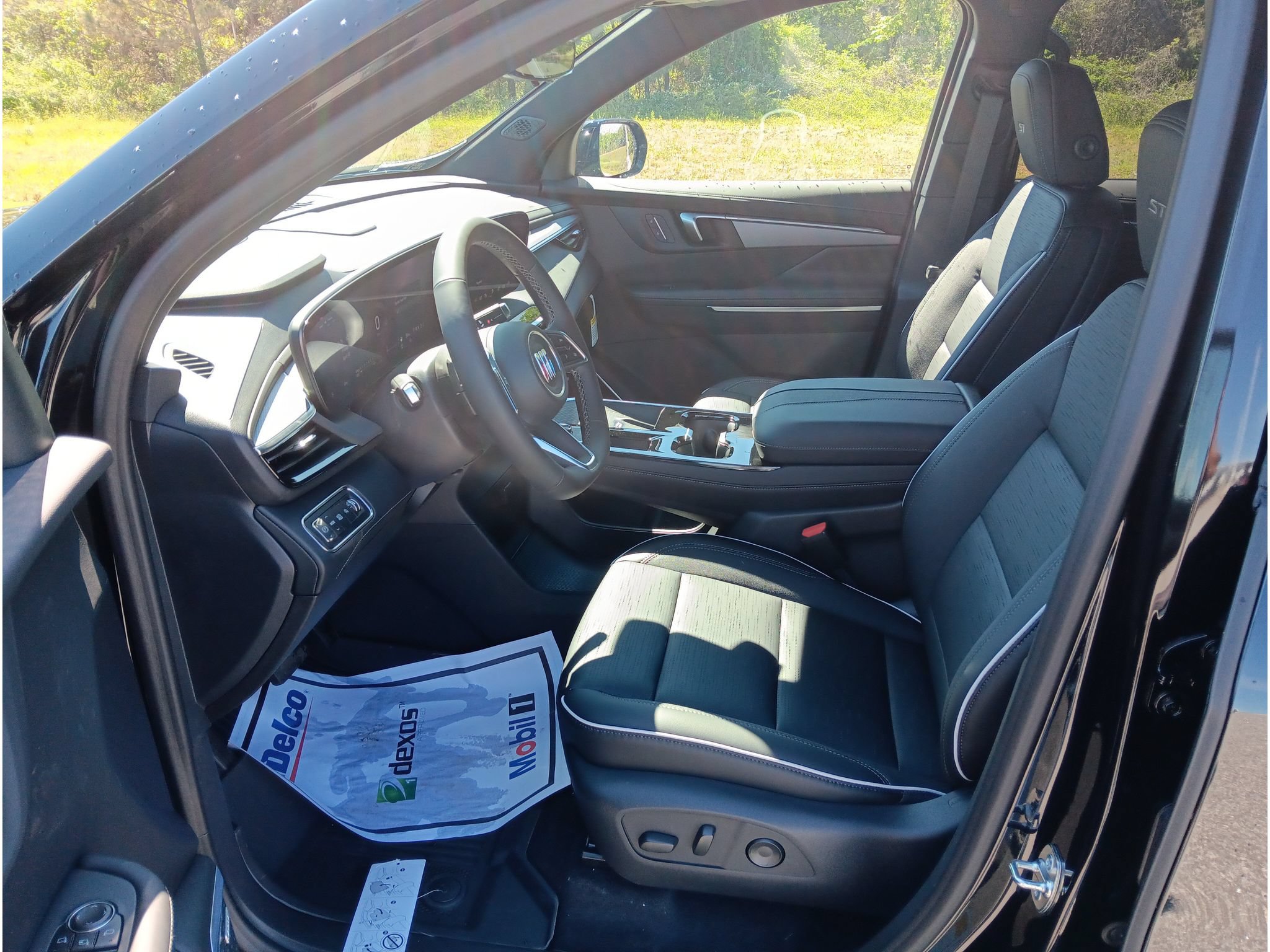 New 2026 Buick Enclave Sport Touring w/ Power Package FWD image 7