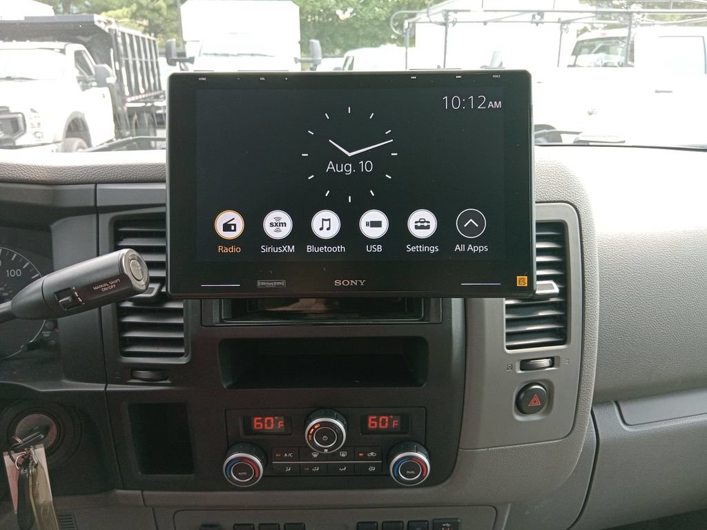 Used 2018 Nissan NV 3500 SL RWD image 20