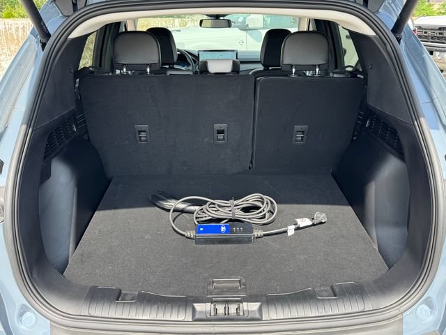 Used 2025 Ford Escape SE w/ PHEV Premium Package FWD image 16
