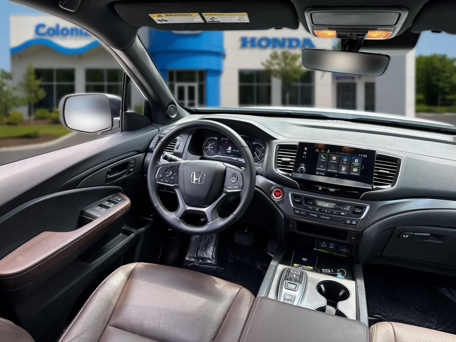 Used 2025 Honda Passport EX-L image 32