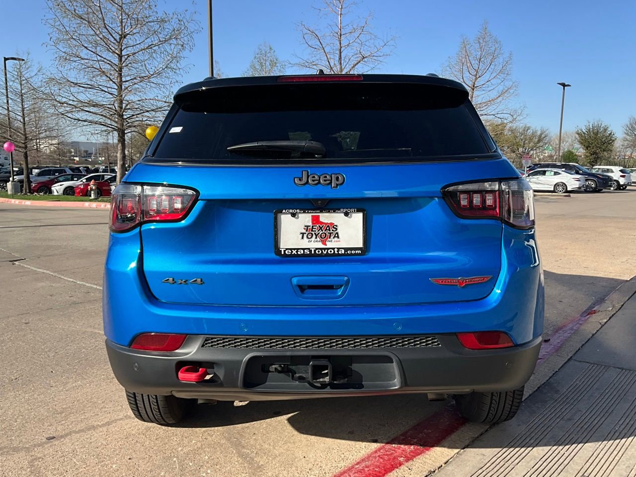 Used 2025 Jeep Compass Trailhawk w/ Trailer Tow Group image 7