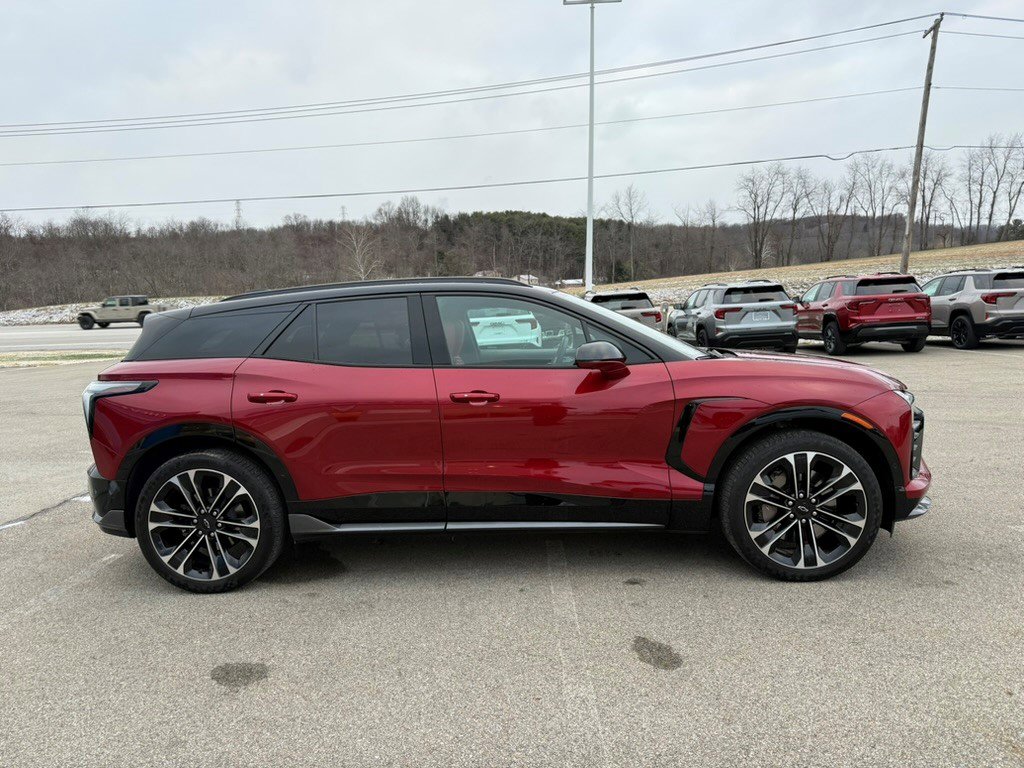 Certified 2025 Chevrolet Blazer EV SS w/ Performance Package image 8