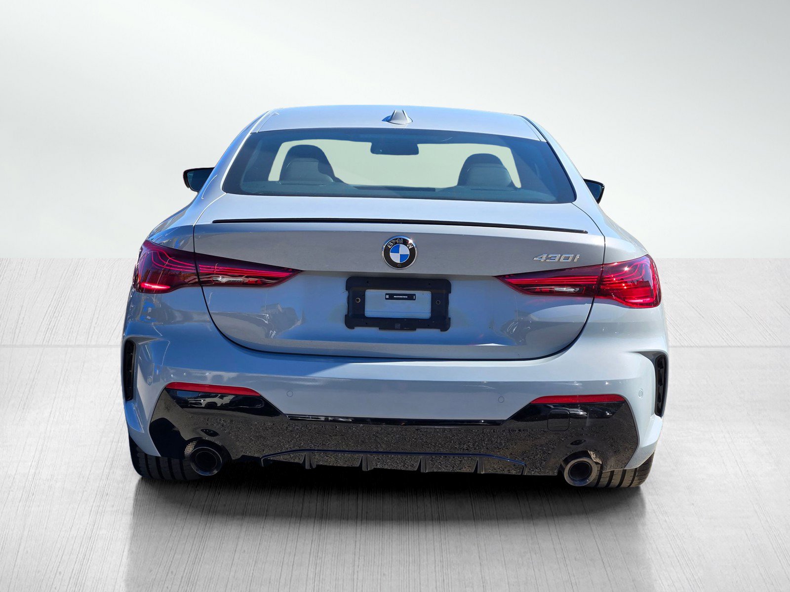 Used 2025 BMW 430i Coupe w/ M Sport Package image 5