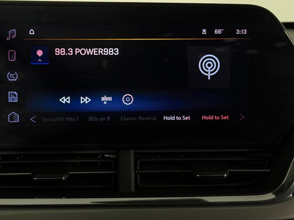 Used 2025 Chevrolet Trax LT w/ LT Convenience Package FWD image 18